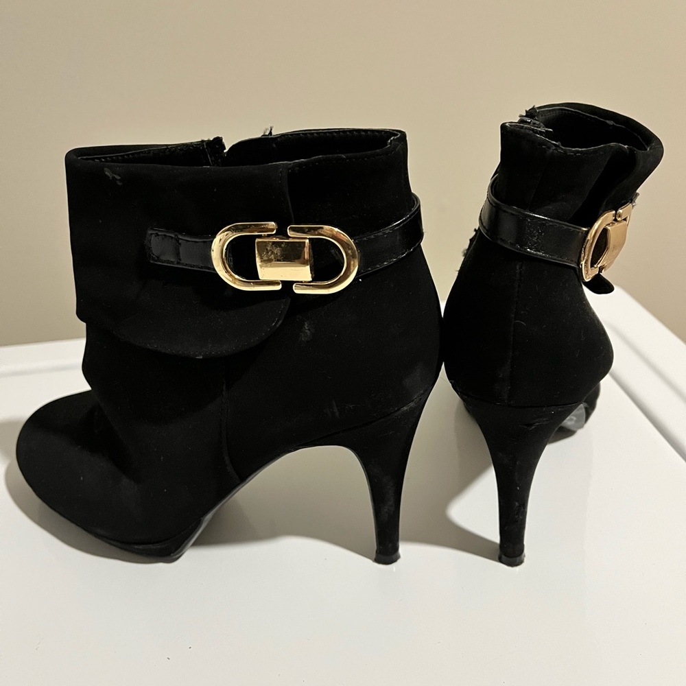 Orion IMPO Suede Booties